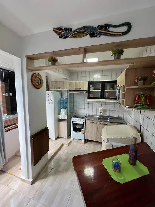Apartamento 2 Quartos Em Canas Florianópolis 0*,